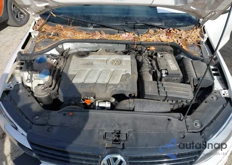 2013 Volkswagen Jetta 2.0L Tdi from USA, damaged, VIN 3VWLL7AJXDM244453